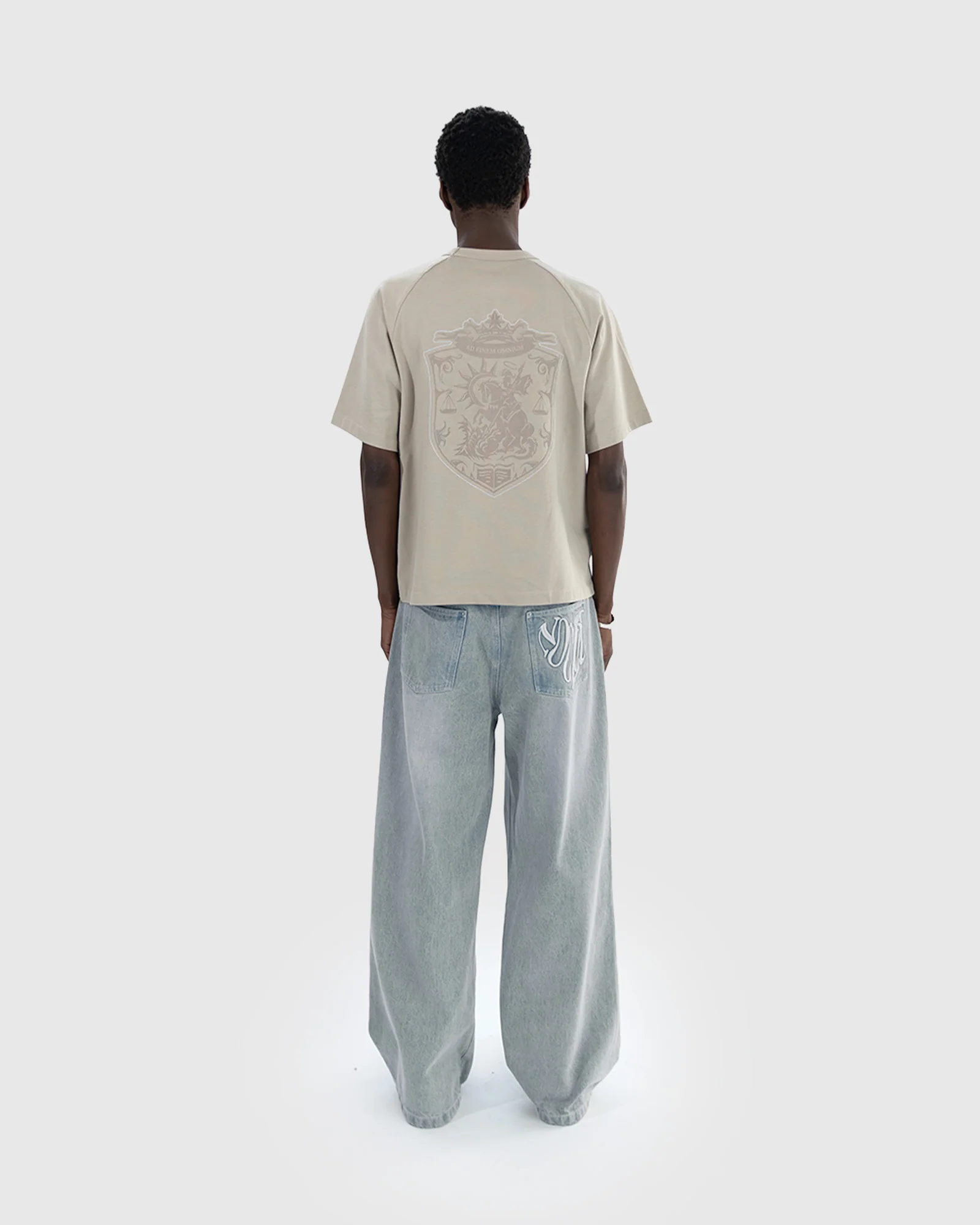 Blason Tee - Image 5